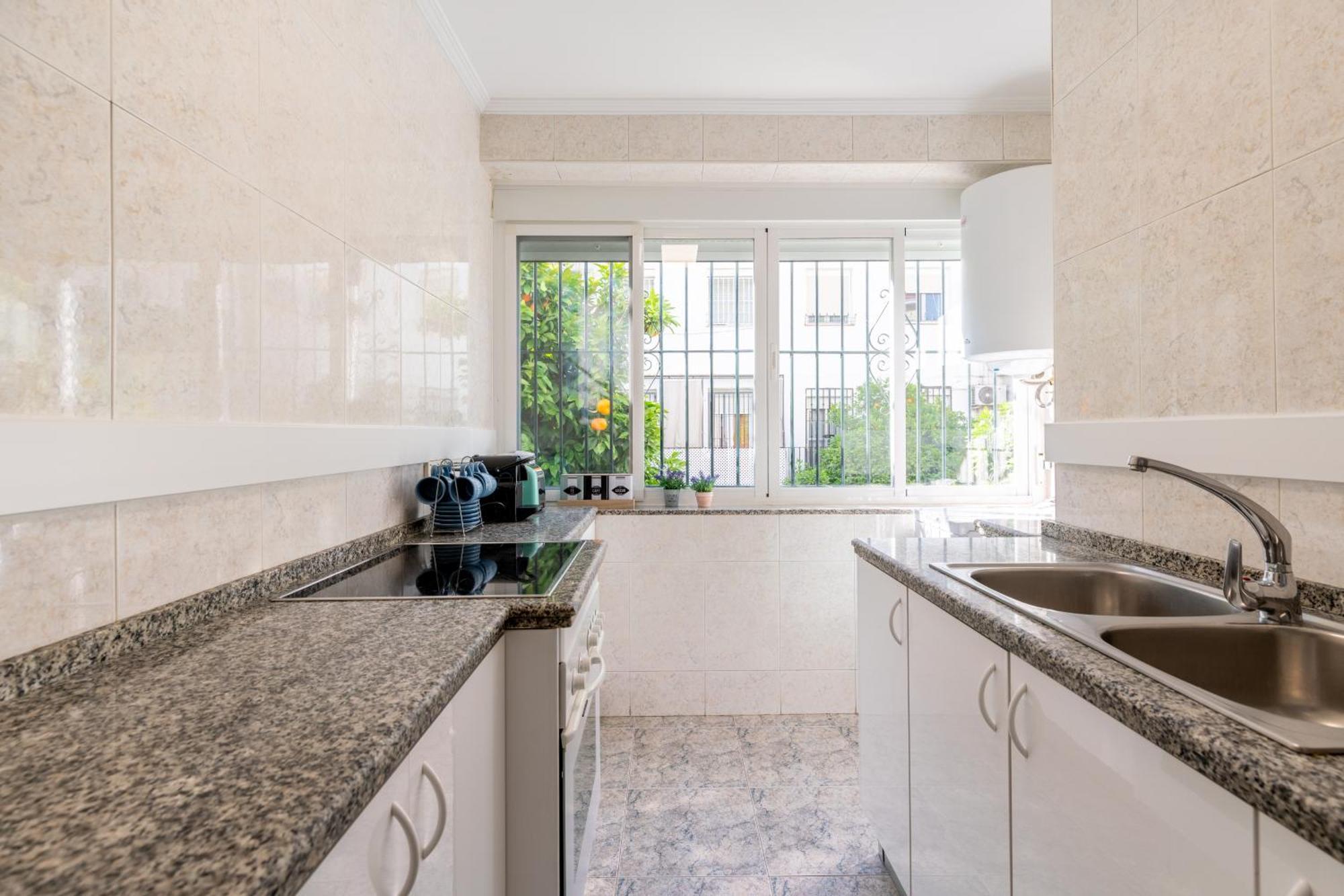 Confortable Apto. 3 Habitaciones Севиля Екстериор снимка